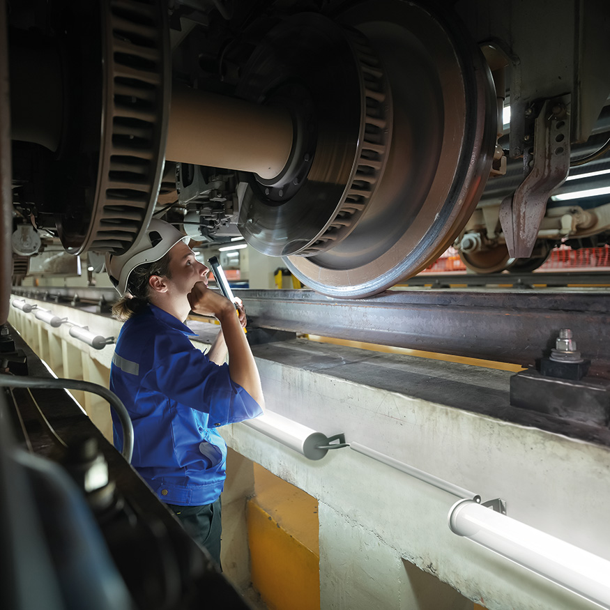 Tecnologia LED e progettazione per il settore ferroviario Tecnologia LED e progettazione per il settore ferroviario